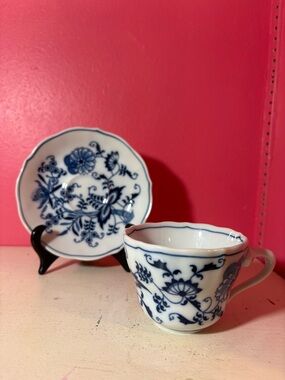 Set Two Blue Danube Teacups GUC Blue Onion Pattern 2p Collectible Dishes Vintage
